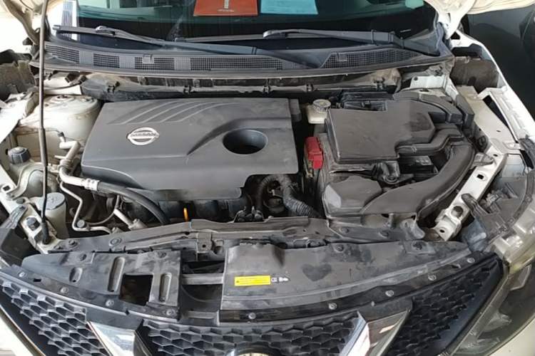 Used Nissan Qashqai 2017 2.0L CVT Smart Enjoyment Version China V Standard Engine Bay