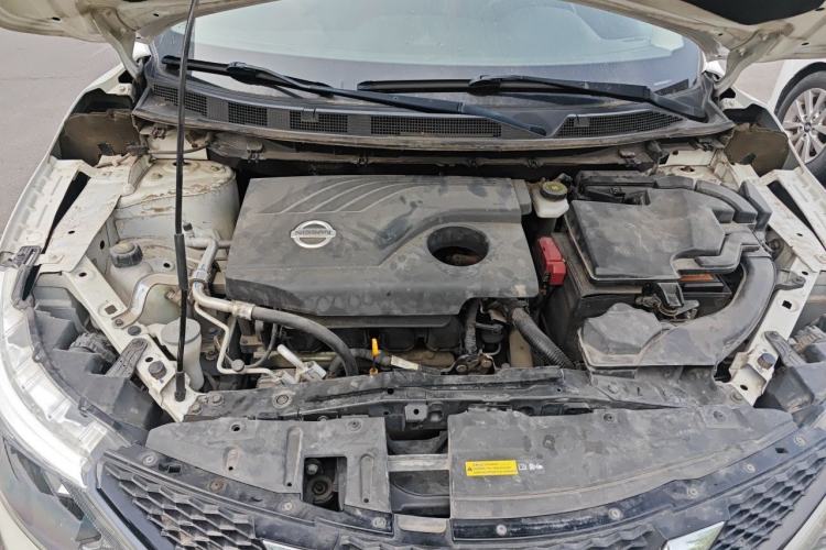 Used Nissan Qashqai 2017 2.0L CVT Smart Enjoyment Version China V Standard Engine Bay