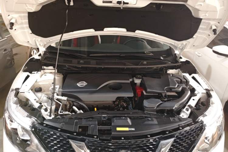 Used Nissan Qashqai 2017 2.0L CVT Luxury Edition China VI Standard Engine Bay