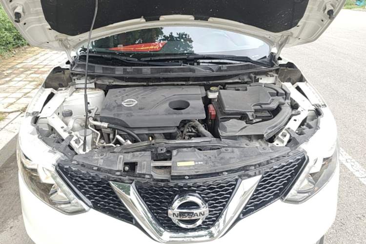 Used Nissan Qashqai 2017 2.0L CVT Smart Enjoyment Version China V Standard Engine Bay