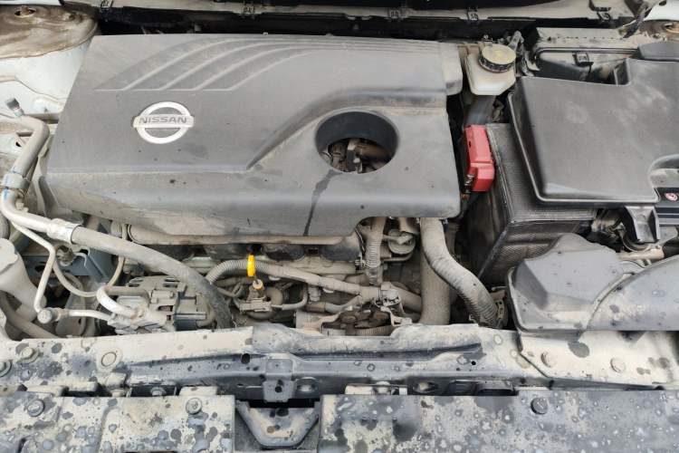 Used Nissan Qashqai 2017 2.0L CVT Smart Enjoyment Version China V Standard Engine Bay