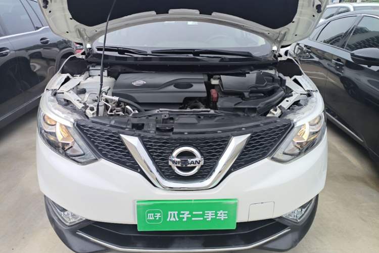 Used Nissan Qashqai 2017 2.0L CVT Smart Enjoyment Version China V Standard Engine Bay