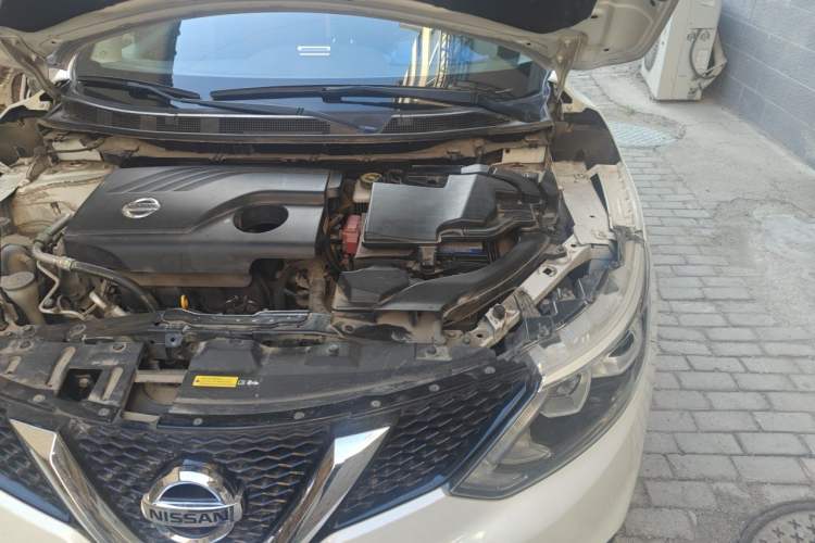 Used Nissan Qashqai 2017 2.0L CVT Elite Edition China V Standard Engine Bay Left