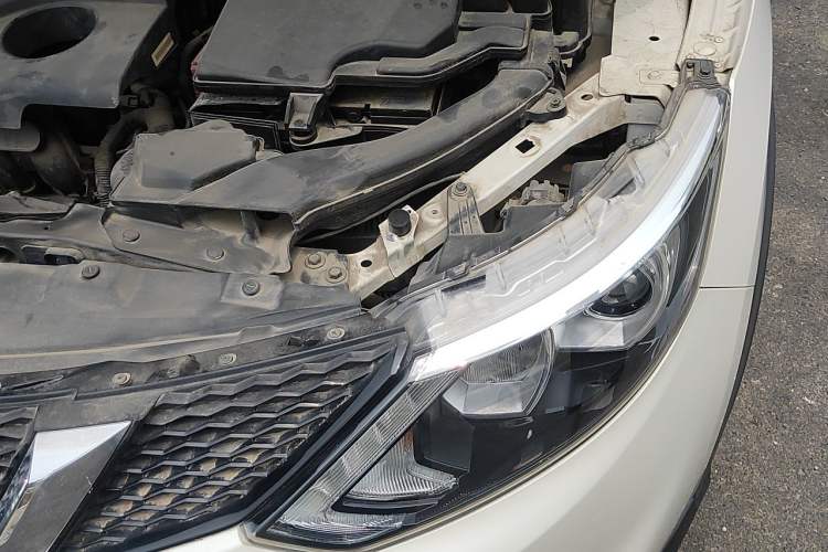 Used Nissan Qashqai 2017 2.0L CVT Luxury Edition China VI Standard Engine Bay Left