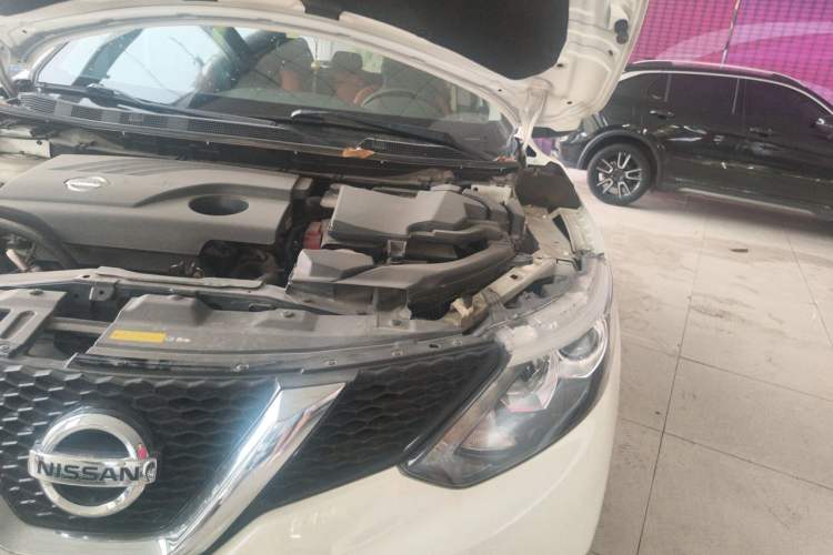 Used Nissan Qashqai 2017 2.0L CVT Elite Edition China V Standard Engine Bay Left