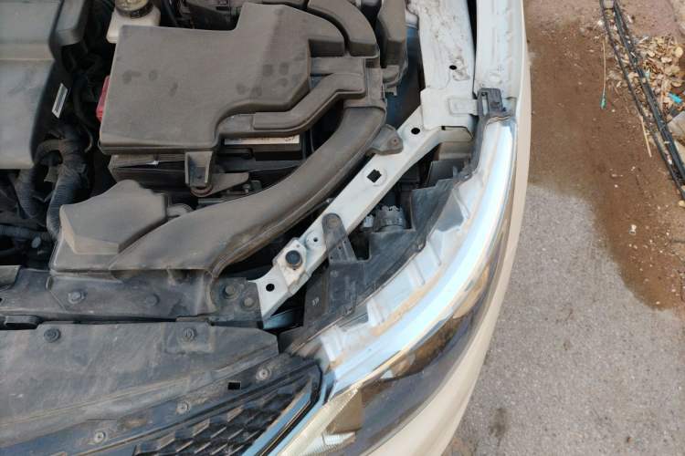 Used Nissan Qashqai 2017 2.0L CVT Smart Enjoyment Version China V Standard Engine Bay Left