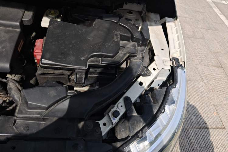 Used Nissan Qashqai 2017 2.0L CVT Smart Enjoyment Version China V Standard Engine Bay Left