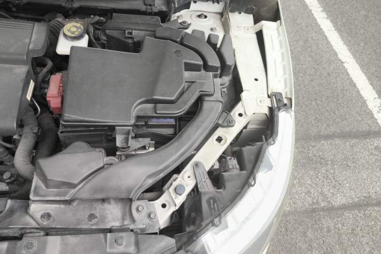 Used Nissan Qashqai 2017 2.0L CVT Smart Enjoyment Version China V Standard Engine Bay Left