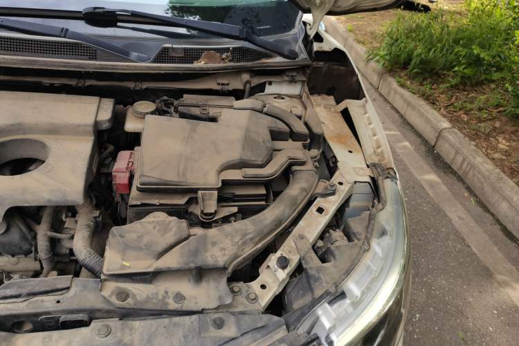 Used Nissan Qashqai 2017 2.0L CVT Luxury Edition China VI Standard Engine Bay Left