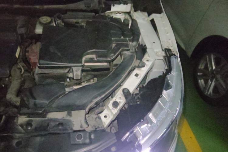 Used Nissan Qashqai 2017 2.0L CVT Elite Edition China V Standard Engine Bay Left