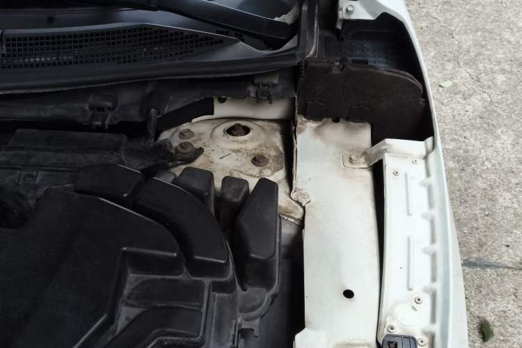 Used Nissan Qashqai 2017 2.0L CVT Smart Enjoyment Version China VI Standard Engine Bay Left