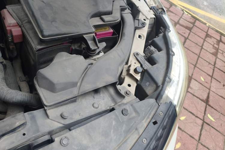 Used Nissan Qashqai 2017 2.0L CVT Elite Edition China V Standard Engine Bay Left