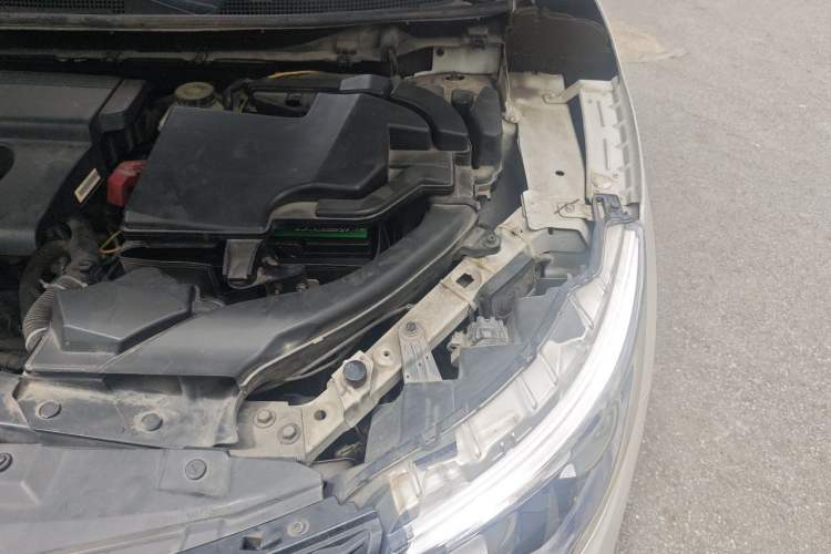 Used Nissan Qashqai 2017 2.0L CVT Smart Enjoyment Version China V Standard Engine Bay Left