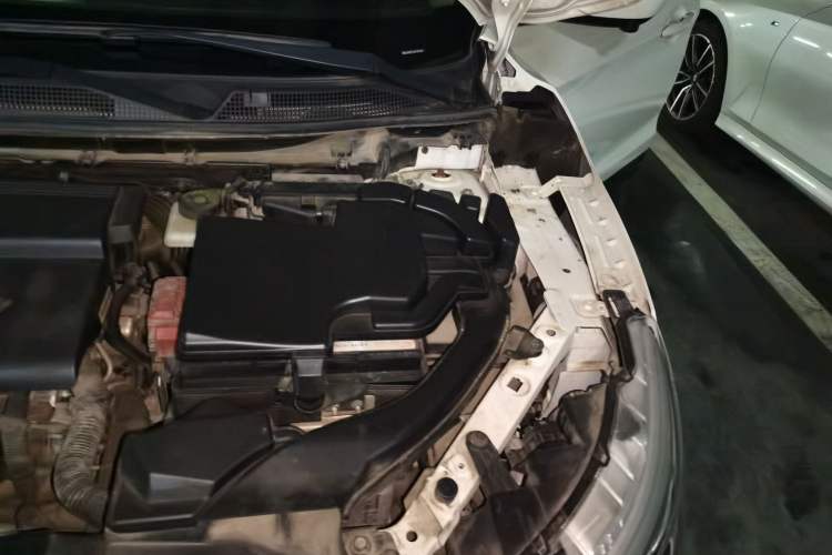 Used Nissan Qashqai 2017 2.0L CVT Luxury Edition China VI Standard Engine Bay Left