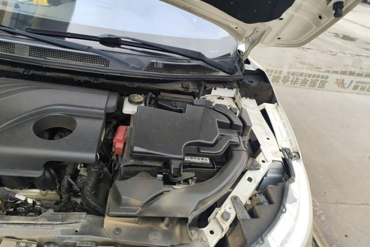 Used Nissan Qashqai 2017 2.0L CVT Smart Enjoyment Version China VI Standard Engine Bay Left