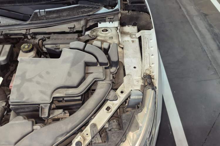 Used Nissan Qashqai 2017 2.0L CVT Smart Enjoyment Version China VI Standard Engine Bay Left