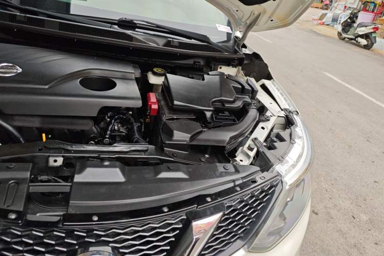 Used Nissan Qashqai 2017 2.0L CVT Smart Enjoyment Version China V Standard Engine Bay Left