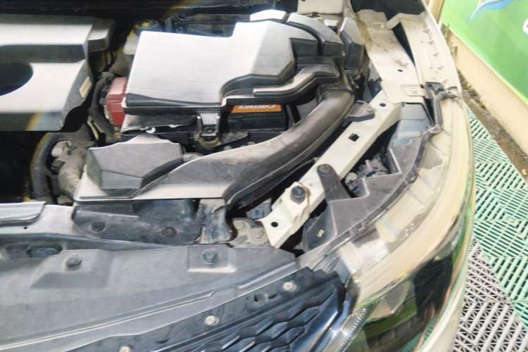 Used Nissan Qashqai 2017 2.0L CVT Smart Enjoyment Version China V Standard Engine Bay Left