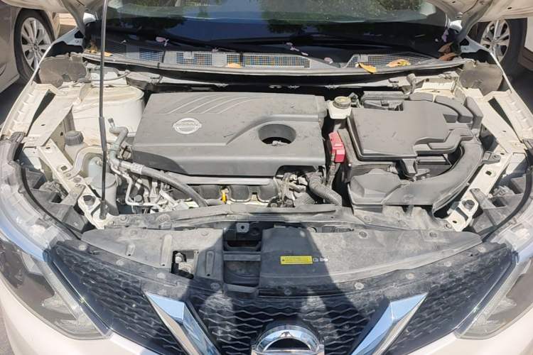 Used Nissan Qashqai 2017 2.0L CVT Smart Enjoyment Version China V Standard Engine Bay