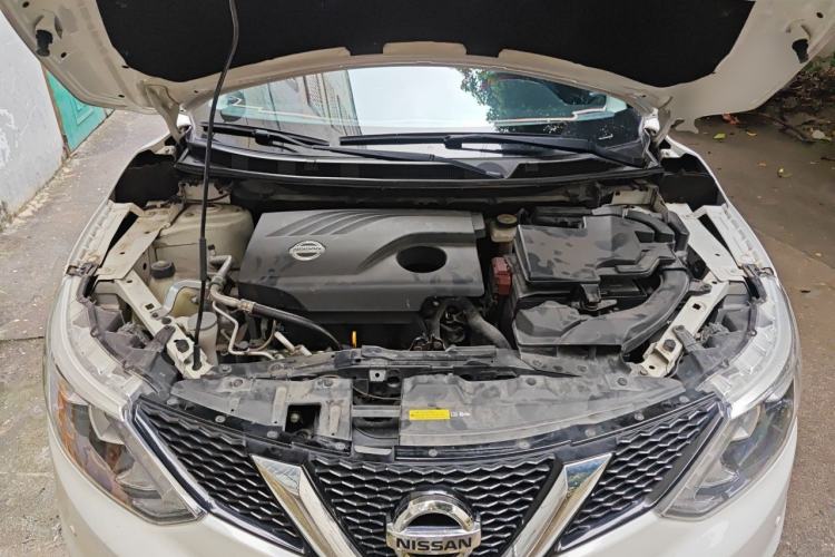 Used Nissan Qashqai 2017 2.0L CVT Smart Enjoyment Version China V Standard Engine Bay