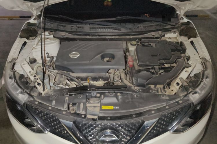 Used Nissan Qashqai 2017 2.0L CVT Smart Enjoyment Version China V Standard Engine Bay