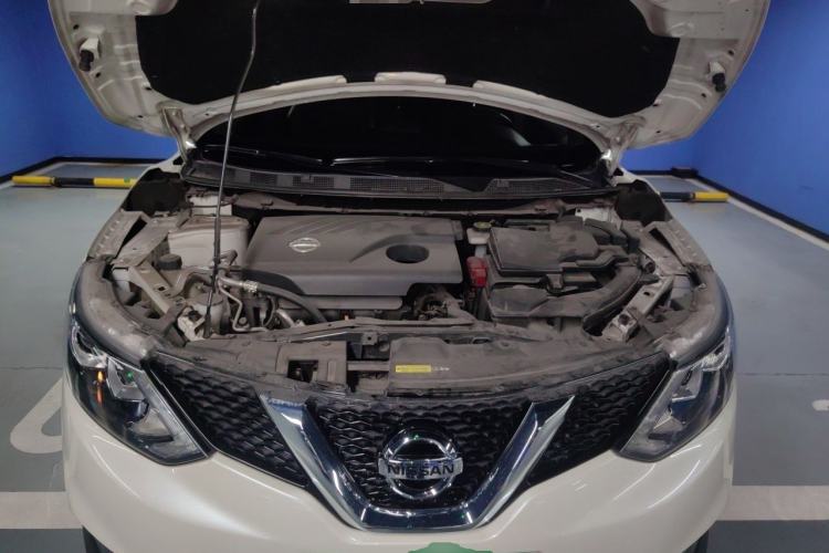 Used Nissan Qashqai 2017 2.0L CVT Smart Enjoyment Version China V Standard Engine Bay