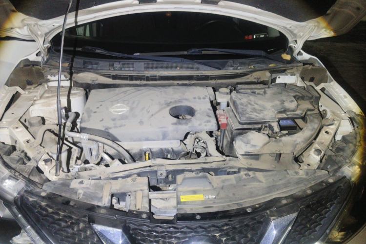 Used Nissan Qashqai 2017 2.0L CVT Smart Enjoyment Version China VI Standard Engine Bay