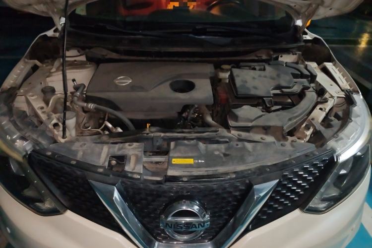 Used Nissan Qashqai 2017 2.0L CVT Smart Enjoyment Version China VI Standard Engine Bay