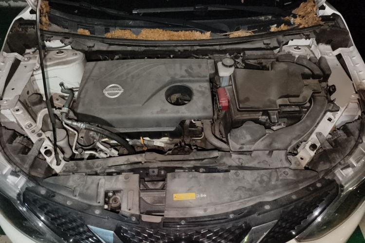 Used Nissan Qashqai 2017 2.0L CVT Smart Enjoyment Version China V Standard Engine Bay