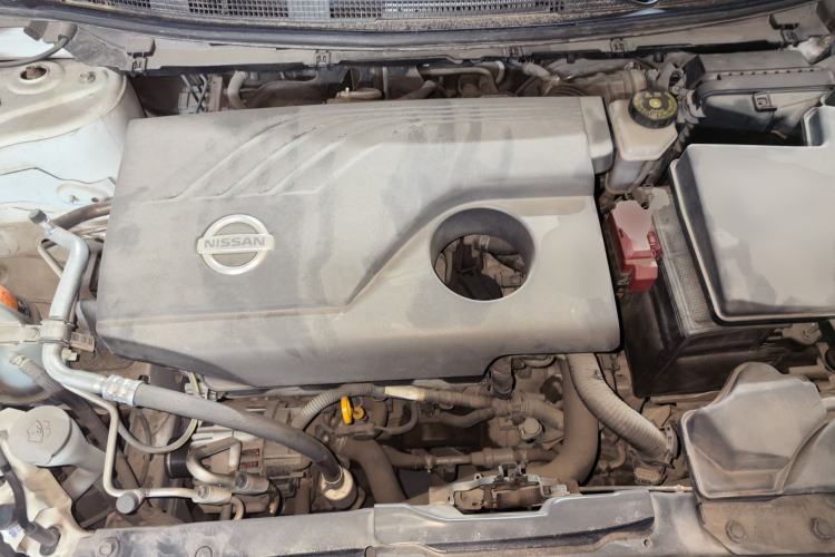 Used Nissan Qashqai 2017 2.0L CVT Smart Enjoyment Version China VI Standard Engine Bay