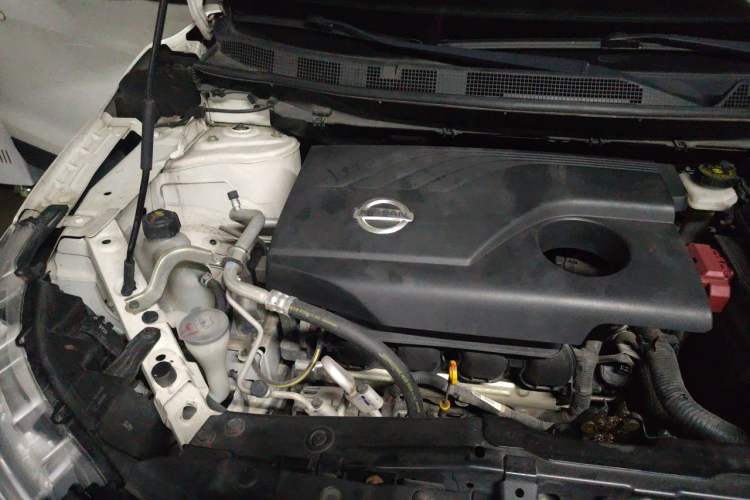 Used Nissan Qashqai 2017 2.0L CVT Elite Edition China V Standard Engine Bay Right