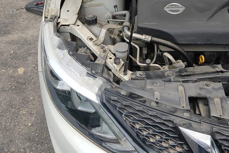Used Nissan Qashqai 2017 2.0L CVT Luxury Edition China VI Standard Engine Bay Right