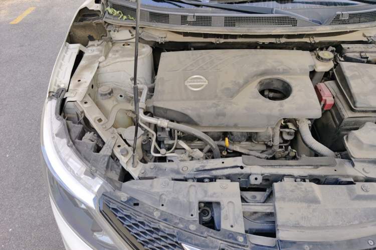 Used Nissan Qashqai 2017 2.0L CVT Smart Enjoyment Version China VI Standard Engine Bay Right