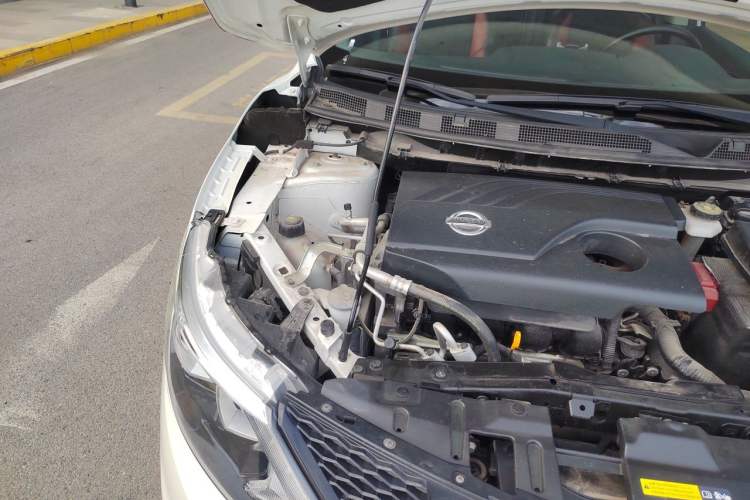 Used Nissan Qashqai 2017 2.0L CVT Smart Enjoyment Version China V Standard Engine Bay Right