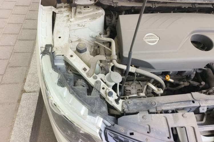Used Nissan Qashqai 2017 2.0L CVT Elite Edition China V Standard Engine Bay Right
