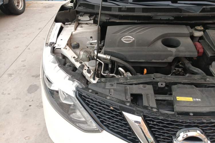 Used Nissan Qashqai 2017 2.0L CVT Elite Edition China V Standard Engine Bay Right