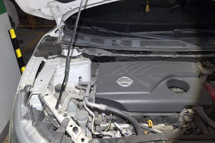 Used Nissan Qashqai 2017 2.0L CVT Luxury Edition China V Standard Engine Bay Right