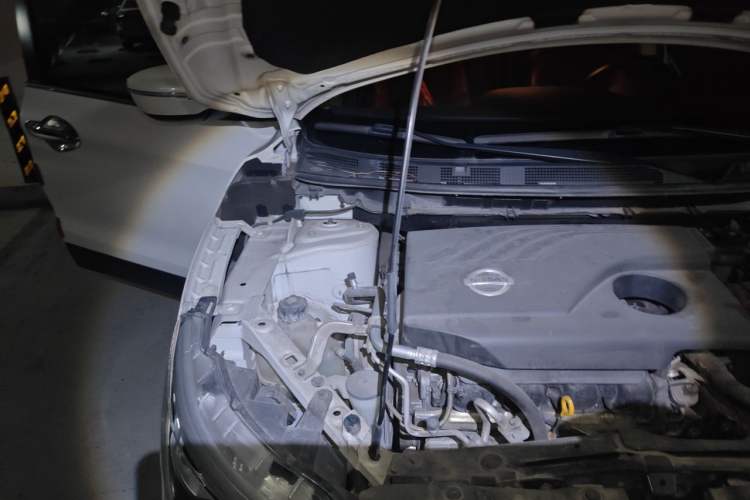 Used Nissan Qashqai 2017 2.0L CVT Smart Enjoyment Version China V Standard Engine Bay Right
