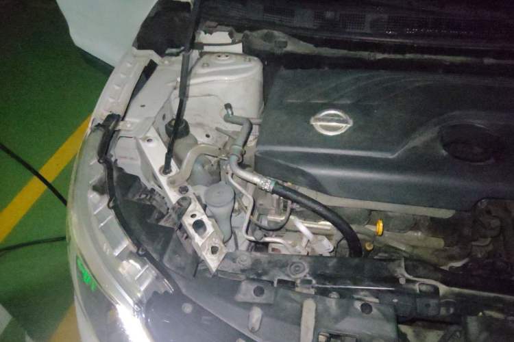 Used Nissan Qashqai 2017 2.0L CVT Elite Edition China V Standard Engine Bay Right