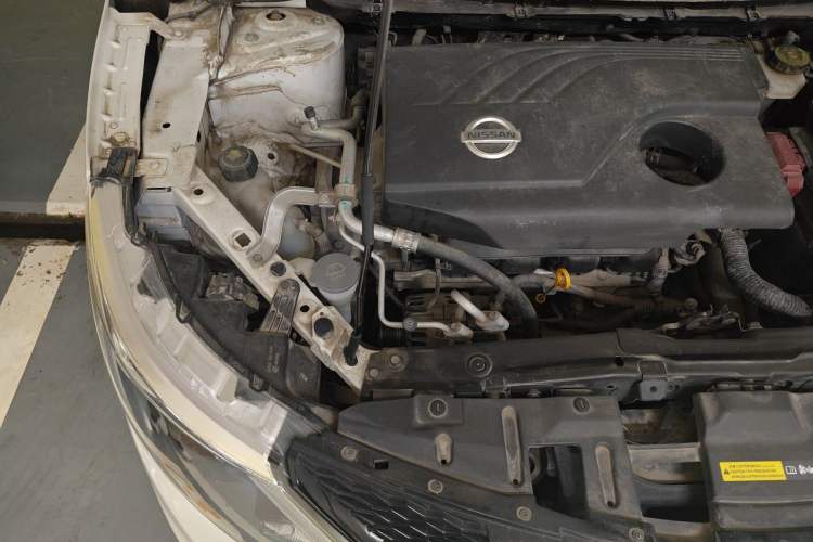Used Nissan Qashqai 2017 2.0L CVT Elite Edition China V Standard Engine Bay Right
