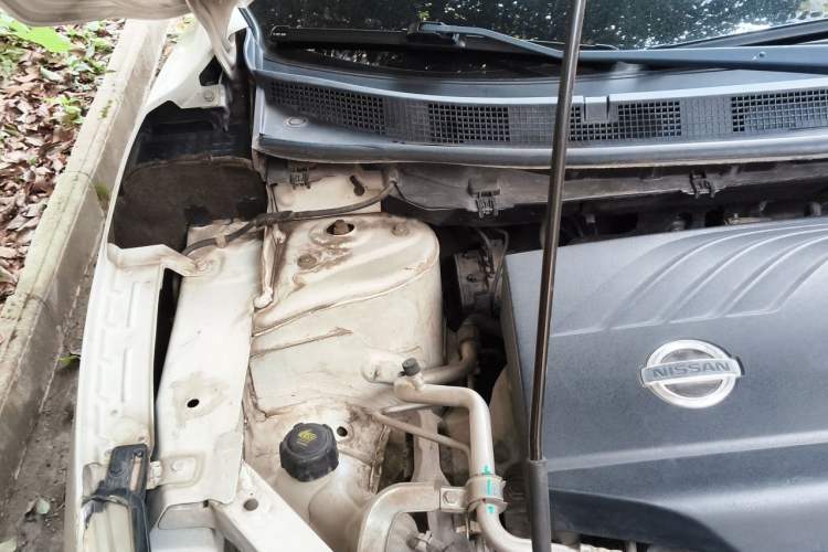 Used Nissan Qashqai 2017 2.0L CVT Smart Enjoyment Version China VI Standard Engine Bay Right