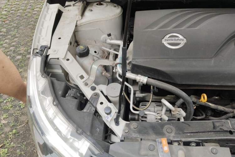 Used Nissan Qashqai 2017 2.0L CVT Luxury Edition China V Standard Engine Bay Right