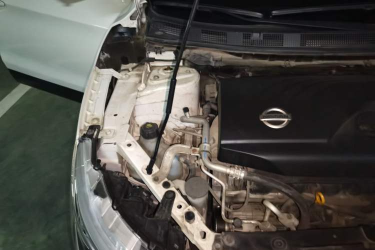 Used Nissan Qashqai 2017 2.0L CVT Luxury Edition China VI Standard Engine Bay Right