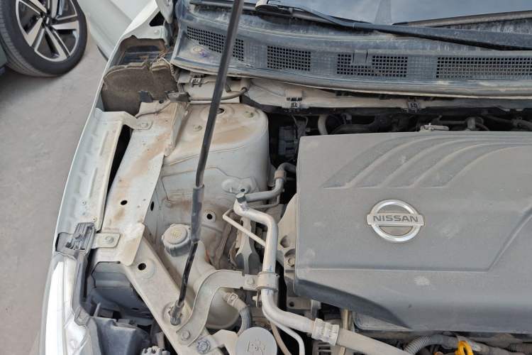 Used Nissan Qashqai 2017 2.0L CVT Elite Edition China V Standard Engine Bay Right