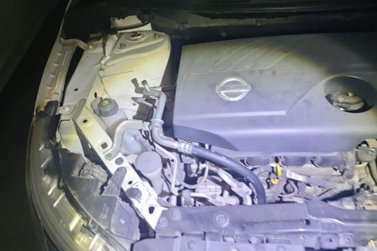 Used Nissan Qashqai 2017 2.0L CVT Elite Edition China V Standard Engine Bay Right