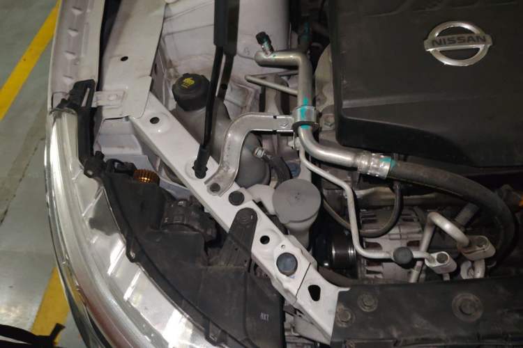 Used Nissan Qashqai 2017 2.0L CVT Smart Enjoyment Version China V Standard Engine Bay Right