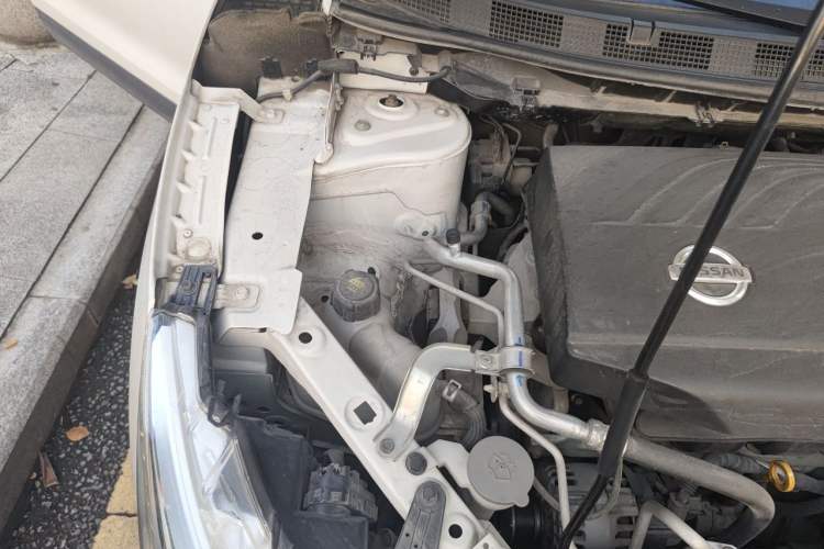 Used Nissan Qashqai 2017 2.0L CVT Smart Enjoyment Version China V Standard Engine Bay Right