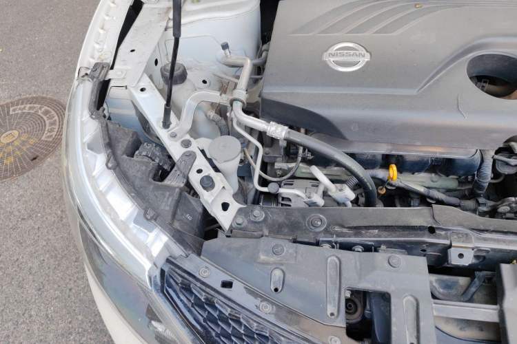 Used Nissan Qashqai 2017 2.0L CVT Smart Enjoyment Version China V Standard Engine Bay Right