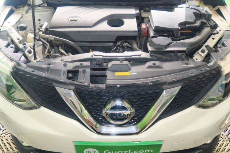 Used Nissan Qashqai 2017 2.0L CVT Smart Enjoyment Version China V Standard Engine Bay