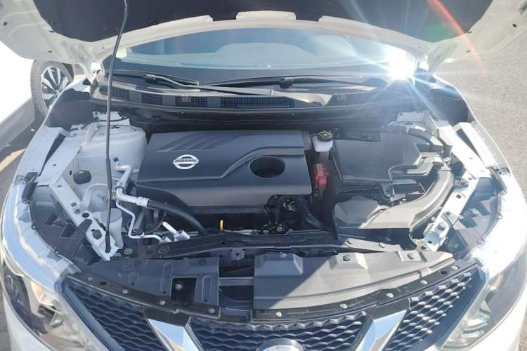 Used Nissan Qashqai 2017 2.0L CVT Smart Enjoyment Version China V Standard Engine Bay